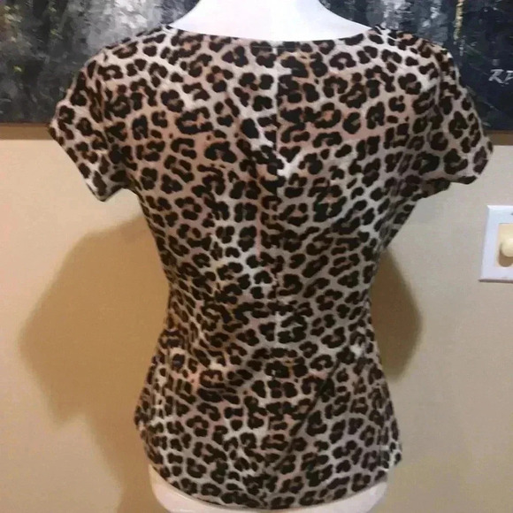 Ann Taylor Animal Print Short Sleeved Figure Flattering Waist Tie Front Top-S - Picture 2 of 8
